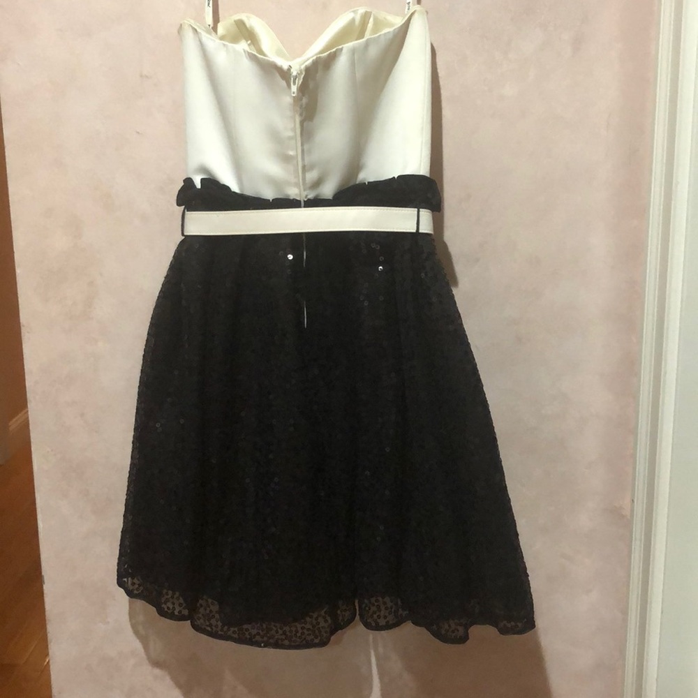 Betsy Johnson beaded dress - Picture 2 of 4